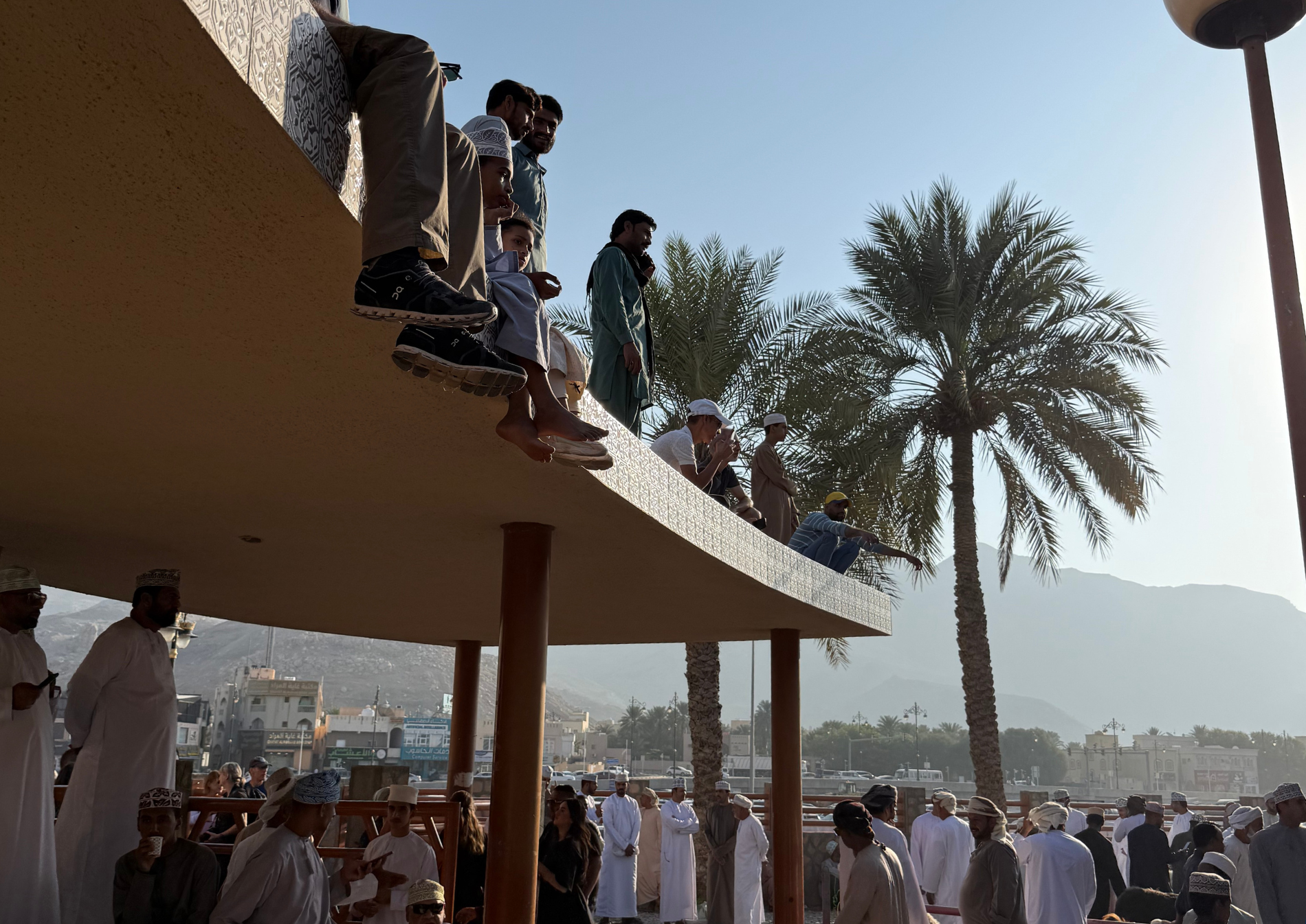 nizwa-animal-market-high-view