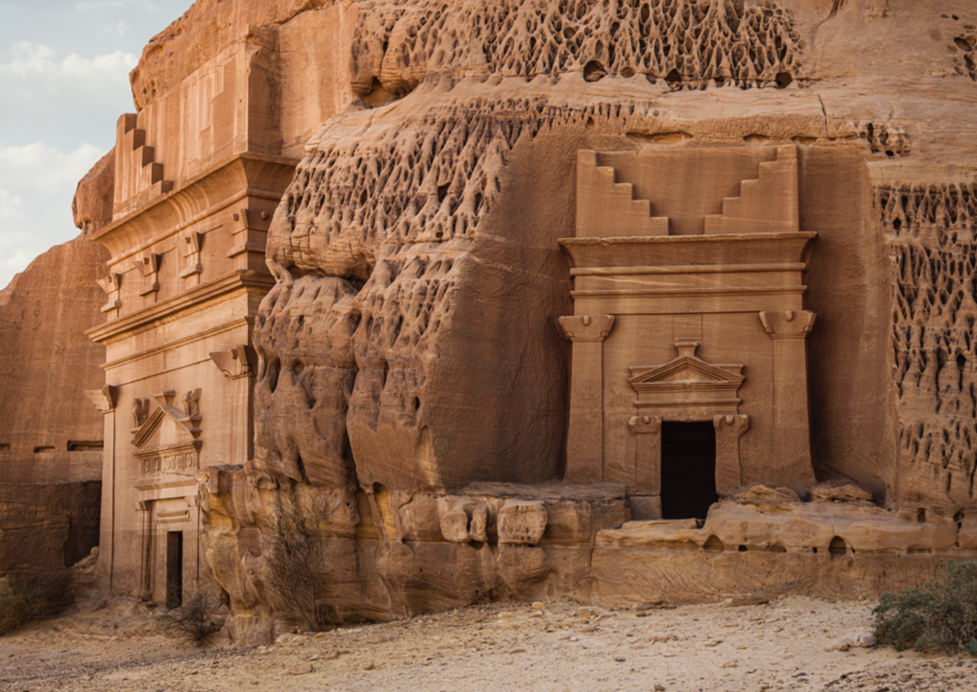 hegra-unesco-alula-tombs