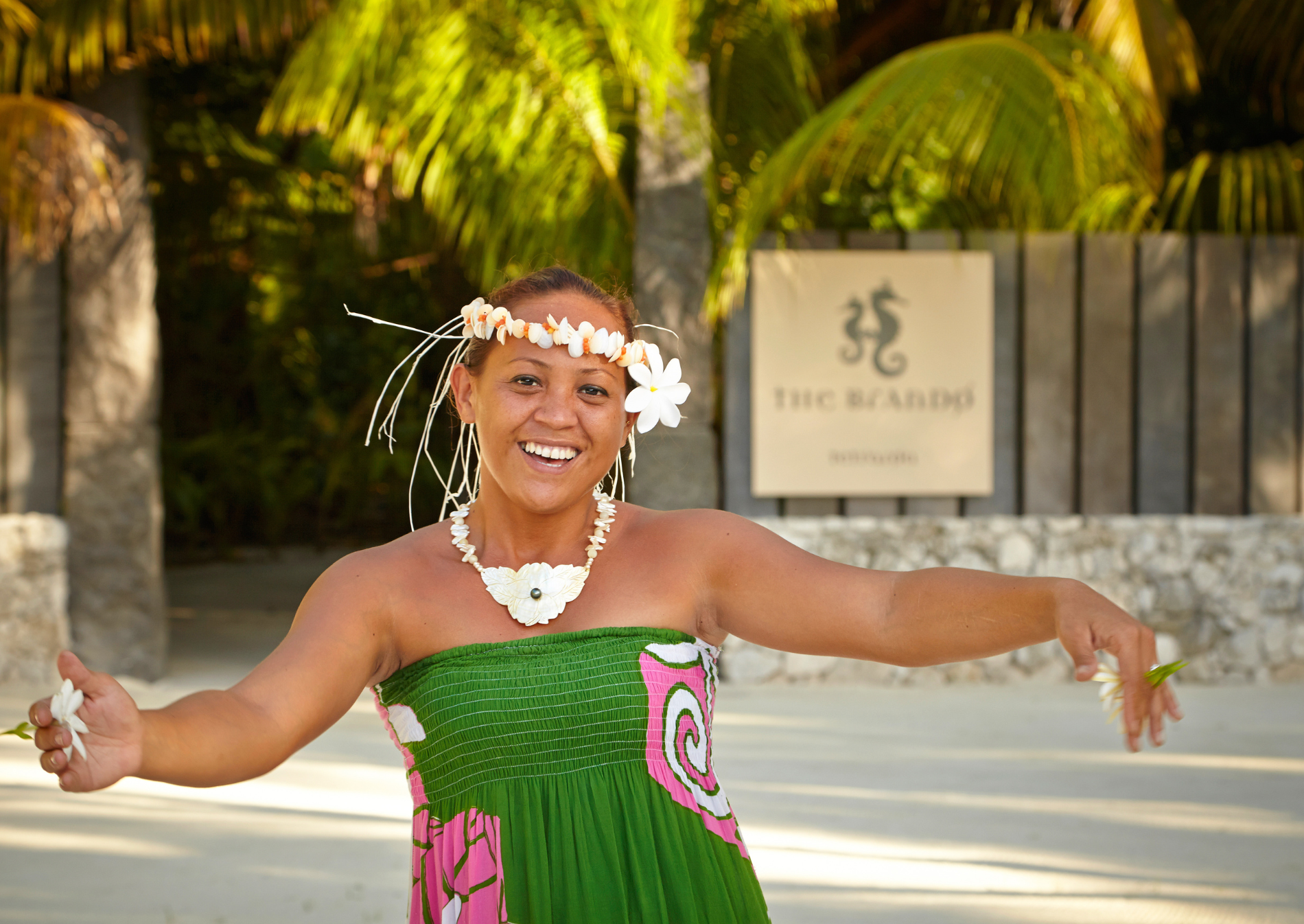 thebrando-polynesian-welcome-tetiaroa